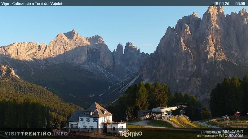 Archiv Foto Webcam Gardeccia-Mulde
