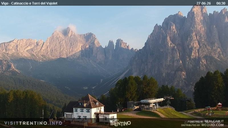 Archived image Webcam Torri del Vajolet - Val di Fassa