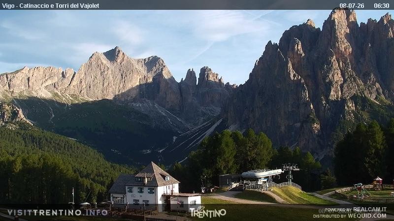 Archived image Webcam Torri del Vajolet - Val di Fassa