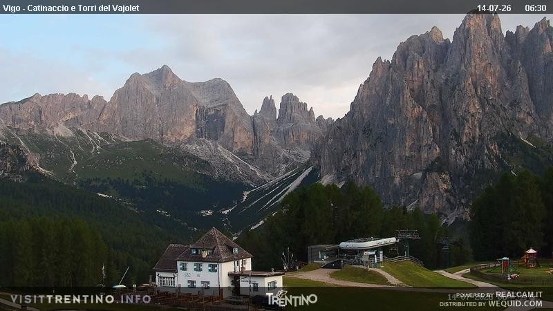 Archiv Foto Webcam Gardeccia-Mulde