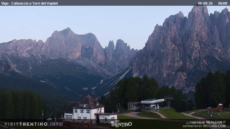 Archiv Foto Webcam Gardeccia-Mulde