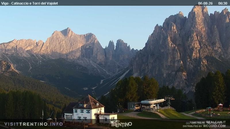 Archiv Foto Webcam Gardeccia-Mulde