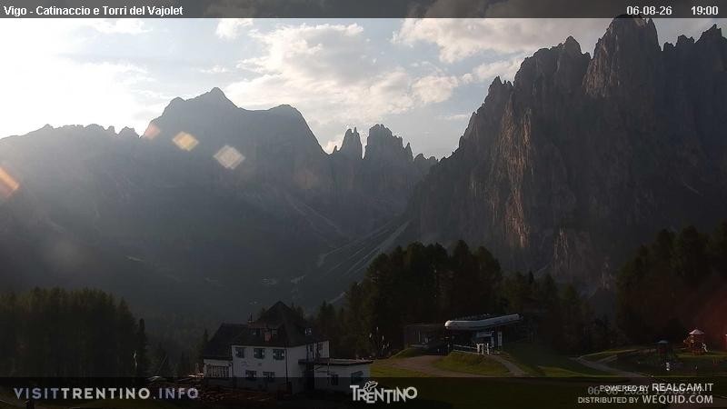Archived image Webcam Torri del Vajolet - Val di Fassa