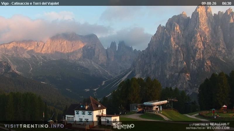 Archiv Foto Webcam Gardeccia-Mulde