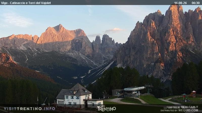 Archived image Webcam Torri del Vajolet - Val di Fassa