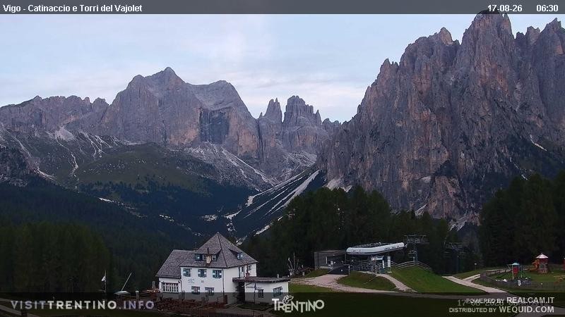 Archiv Foto Webcam Gardeccia-Mulde