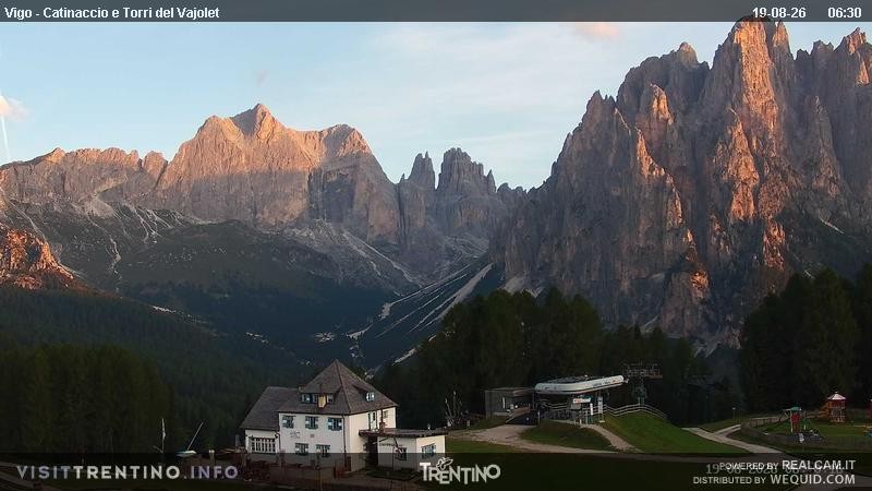 Archiv Foto Webcam Gardeccia-Mulde