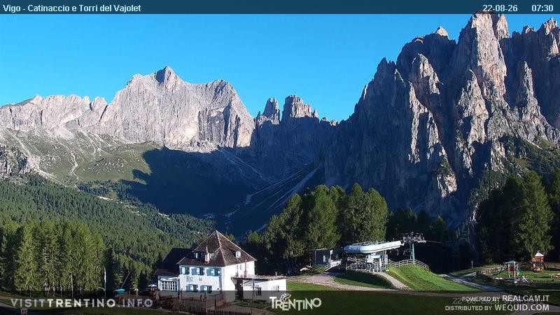 Archived image Webcam Torri del Vajolet - Val di Fassa