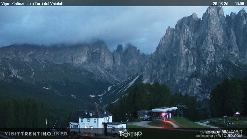 Archived image Webcam Torri del Vajolet - Val di Fassa