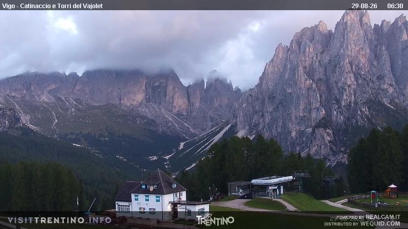 Archived image Webcam Torri del Vajolet - Val di Fassa