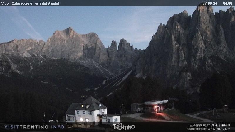 Archiv Foto Webcam Gardeccia-Mulde