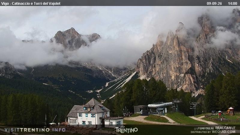 Archived image Webcam Torri del Vajolet - Val di Fassa