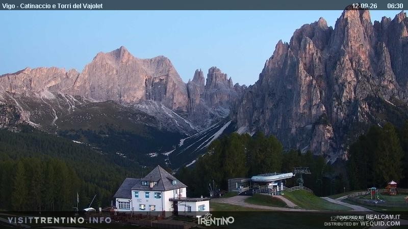 Archived image Webcam Torri del Vajolet - Val di Fassa
