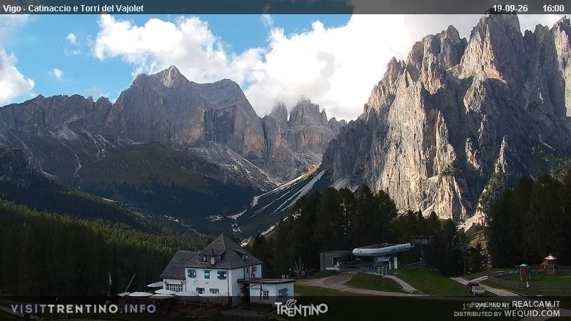 Archived image Webcam Torri del Vajolet - Val di Fassa