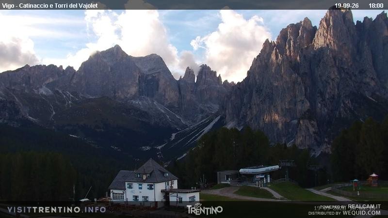 Archived image Webcam Torri del Vajolet - Val di Fassa