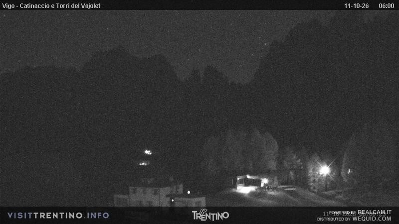 Archived image Webcam Torri del Vajolet - Val di Fassa