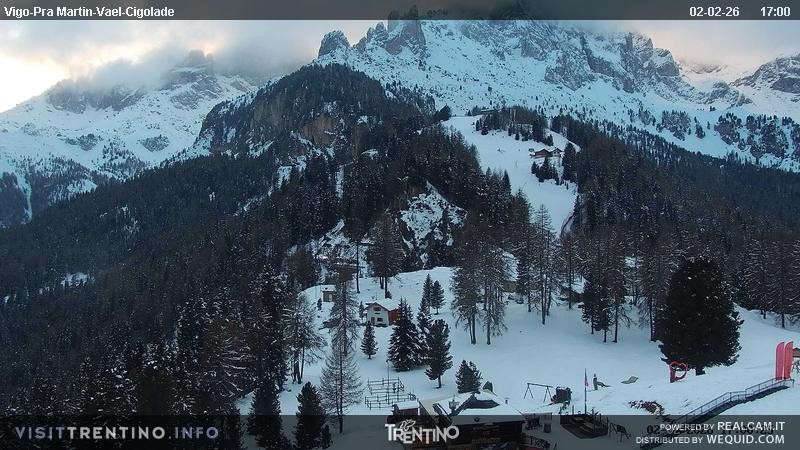 Archived image Webcam Top station of the Pian Pecei-Pra Martin chair lift