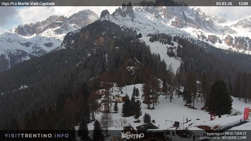 Archiv Foto Webcam Bergstation des Sesselliftes Pian Pecei-Pra Martin