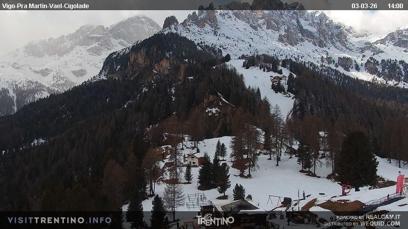 Archiv Foto Webcam Bergstation des Sesselliftes Pian Pecei-Pra Martin