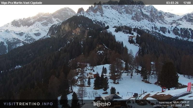 Archiv Foto Webcam Bergstation des Sesselliftes Pian Pecei-Pra Martin