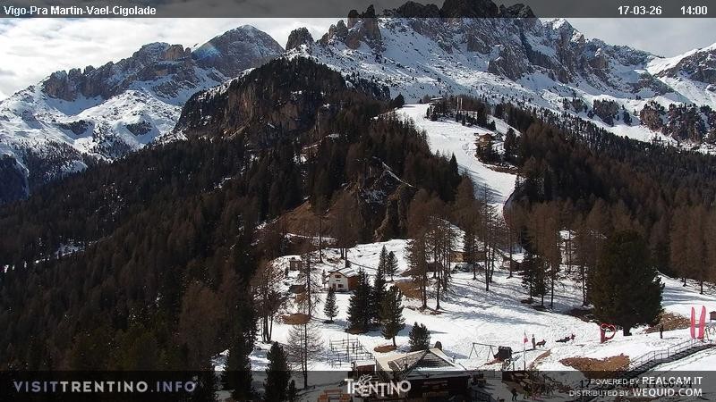 Archiv Foto Webcam Bergstation des Sesselliftes Pian Pecei-Pra Martin