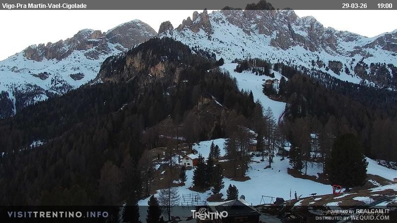 Archiv Foto Webcam Bergstation des Sesselliftes Pian Pecei-Pra Martin