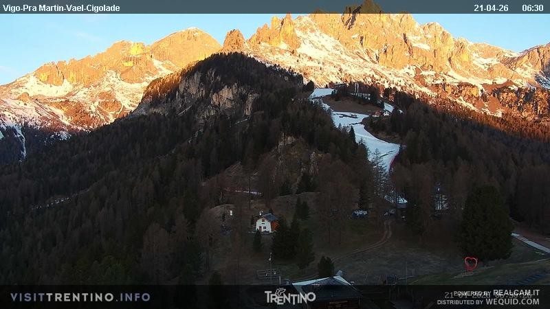 Archiv Foto Webcam Bergstation des Sesselliftes Pian Pecei-Pra Martin