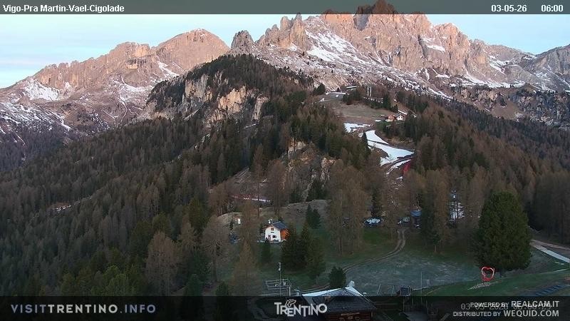 Archiv Foto Webcam Bergstation des Sesselliftes Pian Pecei-Pra Martin