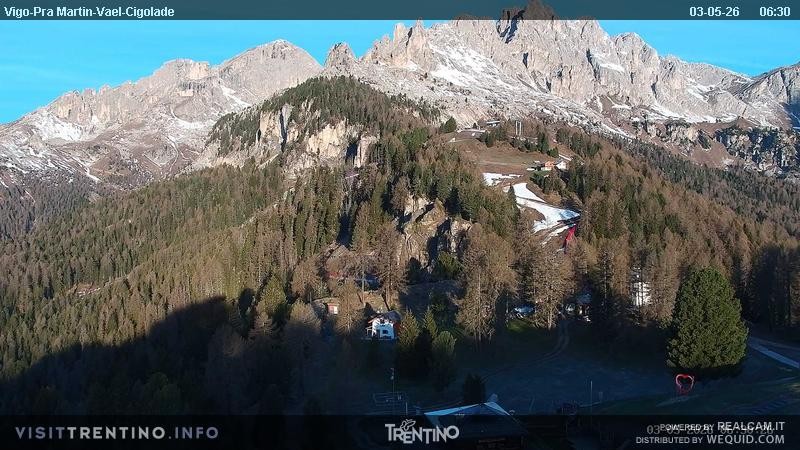 Archiv Foto Webcam Bergstation des Sesselliftes Pian Pecei-Pra Martin