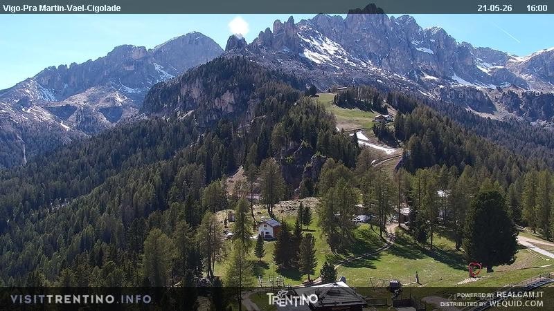 Archived image Webcam Top station of the Pian Pecei-Pra Martin chair lift