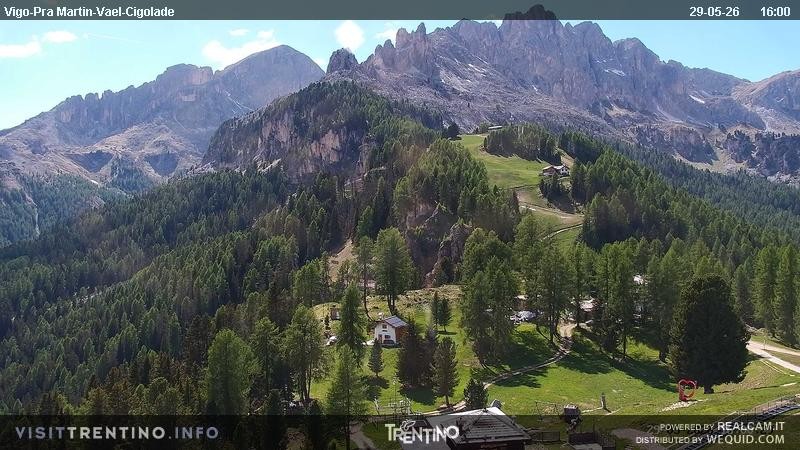 Archived image Webcam Top station of the Pian Pecei-Pra Martin chair lift