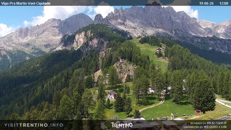 Archiv Foto Webcam Bergstation des Sesselliftes Pian Pecei-Pra Martin