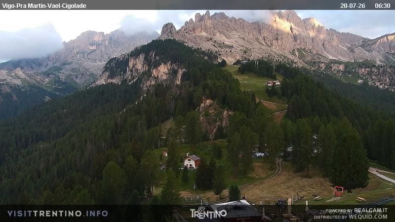 Archiv Foto Webcam Bergstation des Sesselliftes Pian Pecei-Pra Martin