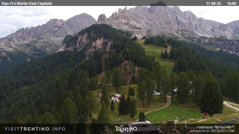 Archiv Foto Webcam Bergstation des Sesselliftes Pian Pecei-Pra Martin
