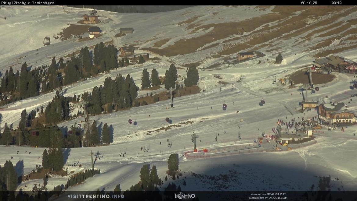 Archiv Foto Webcam Berghütten Rifugi und Zisch