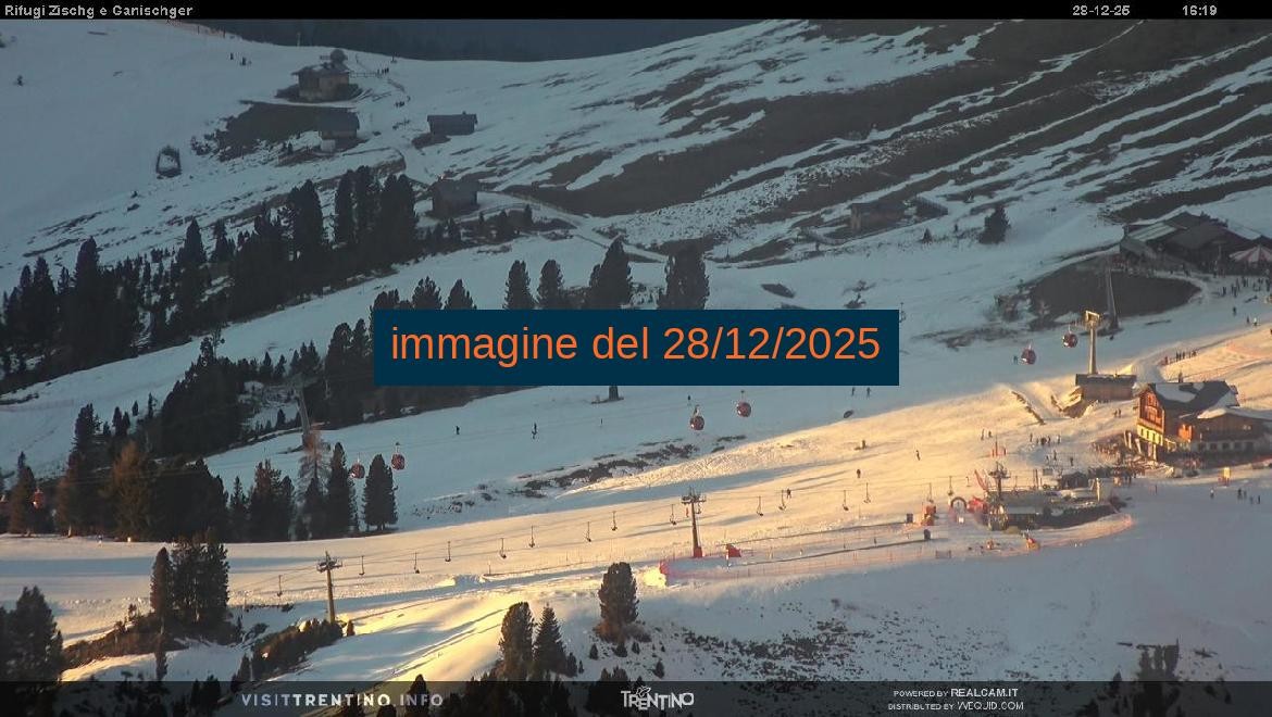 Archiv Foto Webcam Berghütten Rifugi und Zisch