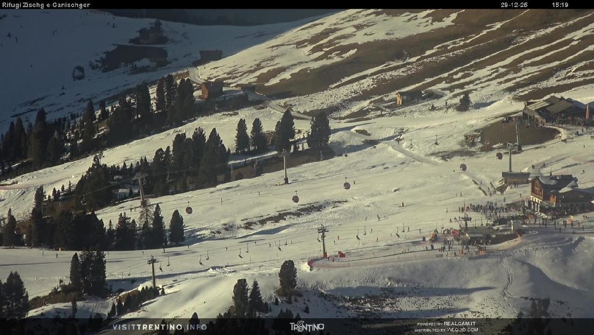 Archiv Foto Webcam Berghütten Rifugi und Zisch