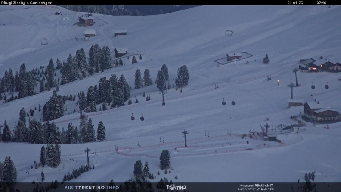 Archiv Foto Webcam Berghütten Rifugi und Zisch