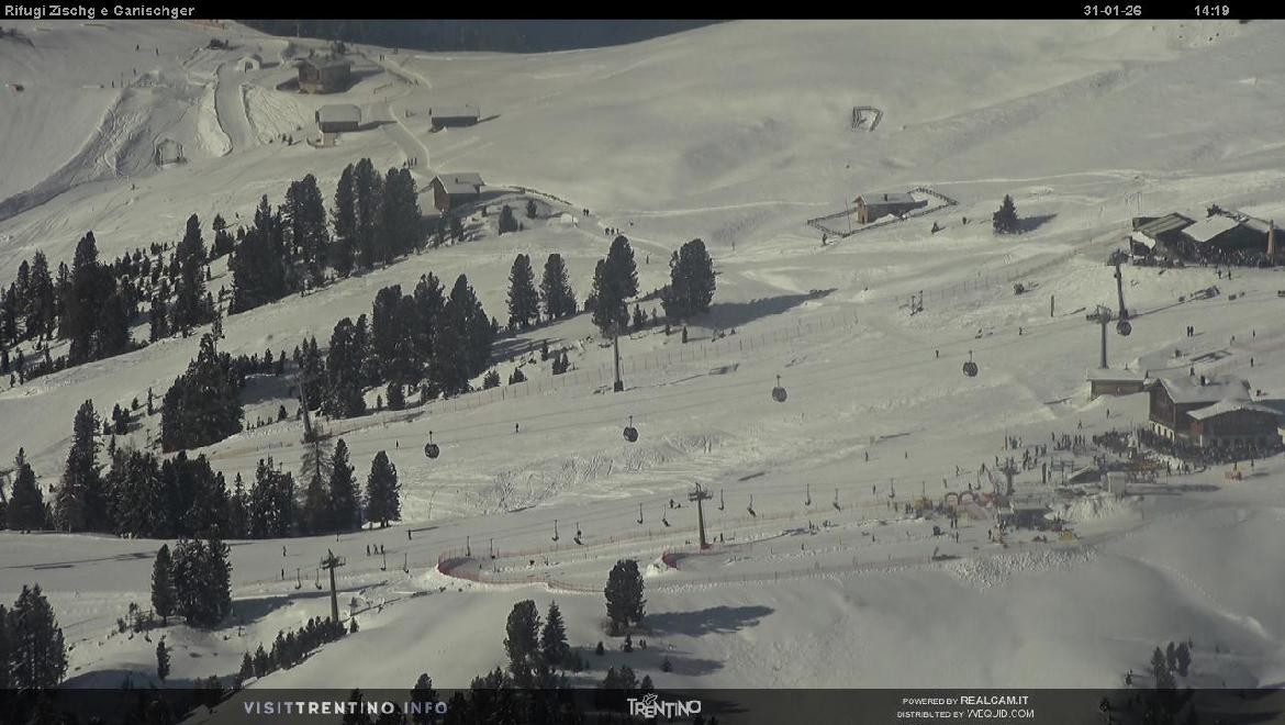 Archiv Foto Webcam Berghütten Rifugi und Zisch