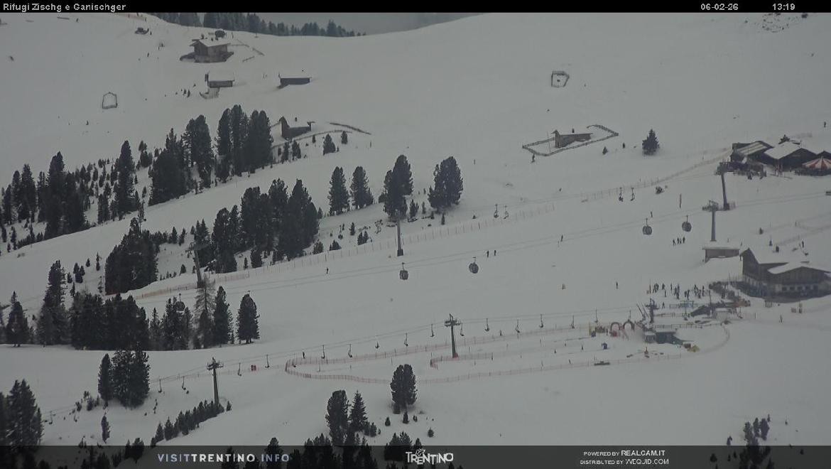 Archived image Webcam Val di Fiemme Rifugi Zisch