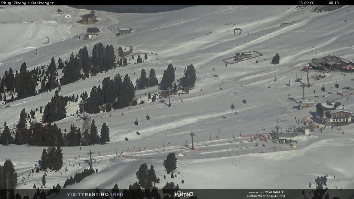 Archived image Webcam Val di Fiemme Rifugi Zisch