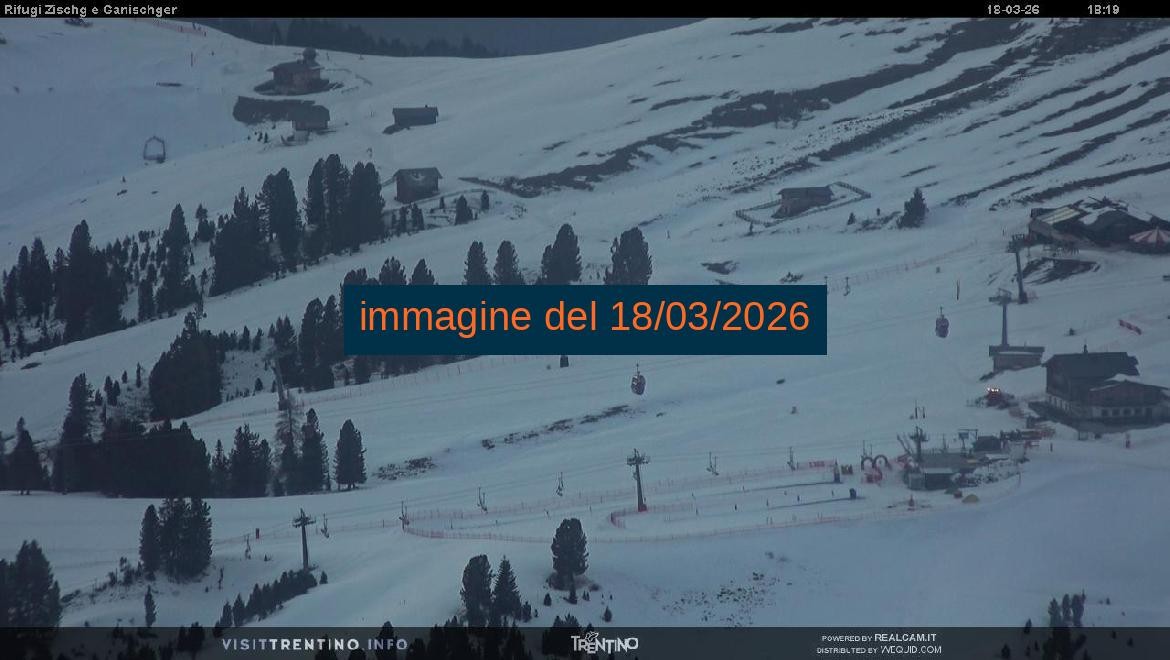 Archived image Webcam Val di Fiemme Rifugi Zisch