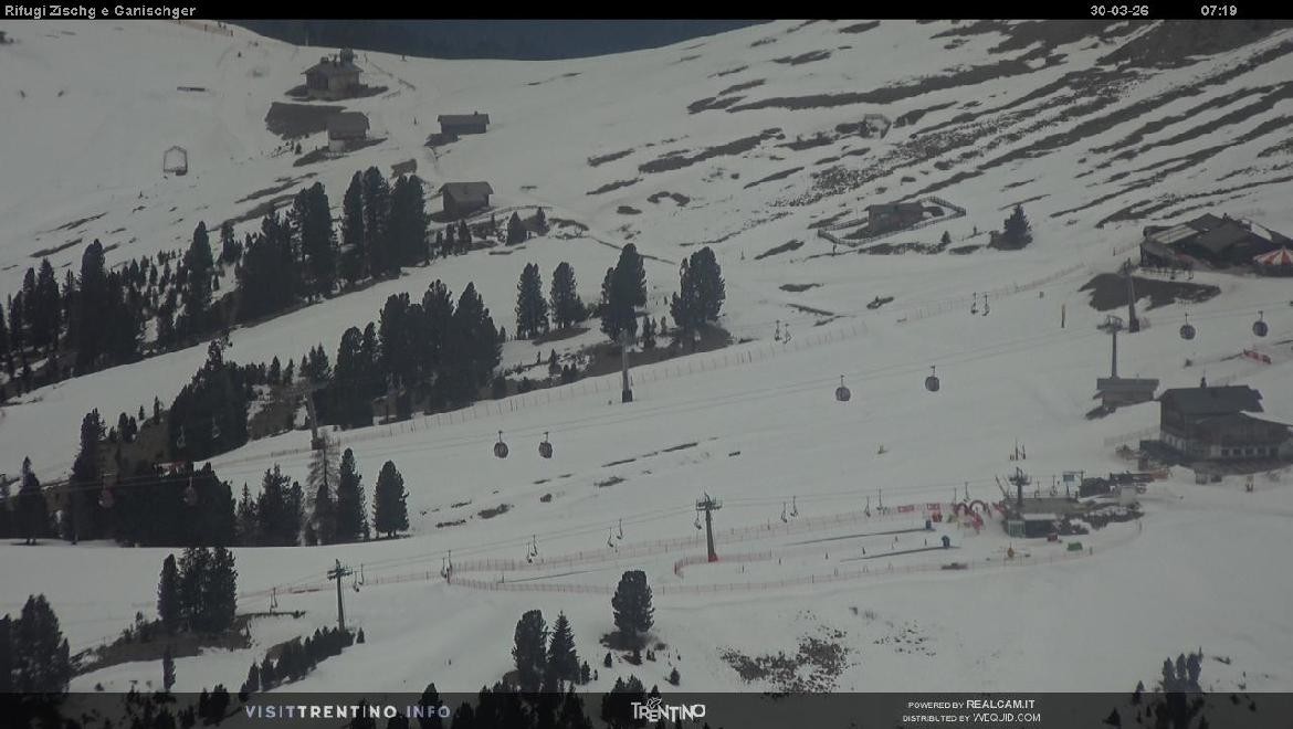 Archiv Foto Webcam Berghütten Rifugi und Zisch