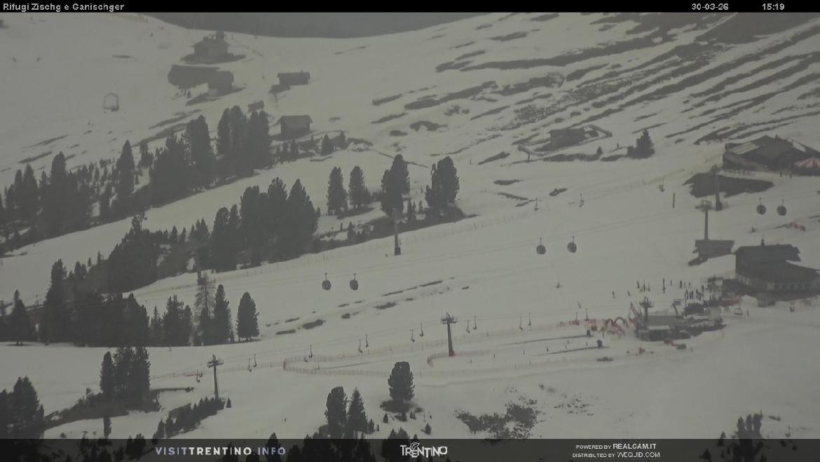 Archiv Foto Webcam Berghütten Rifugi und Zisch