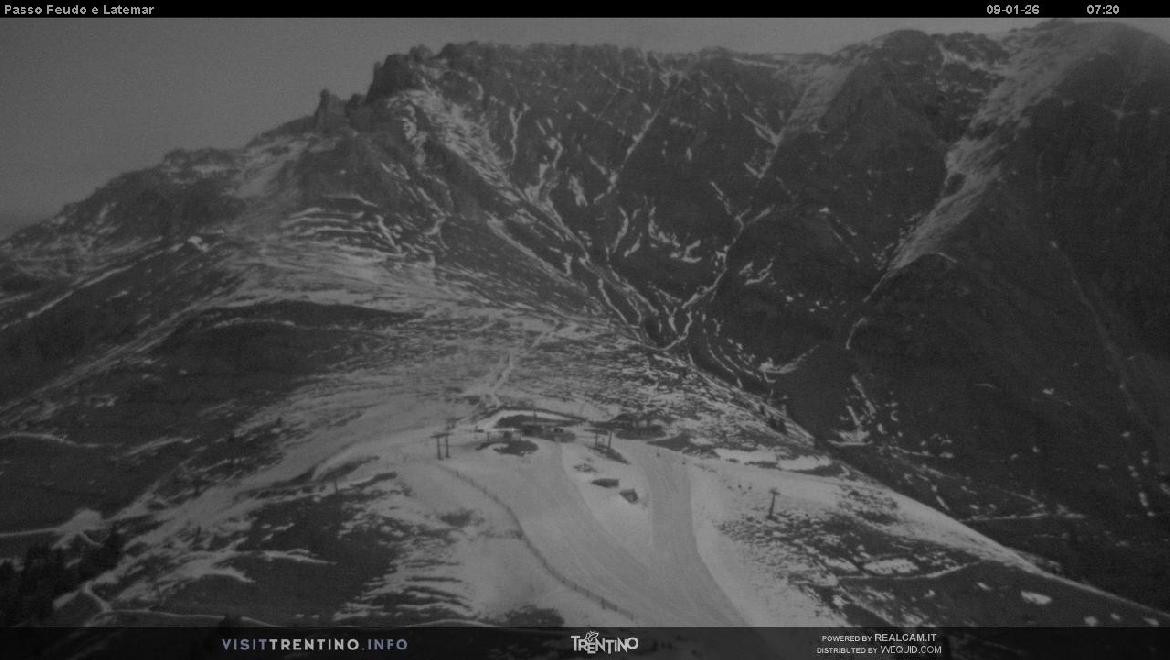 Archived image Webcam Val di Fiemme: Rifugio Pass Feudo