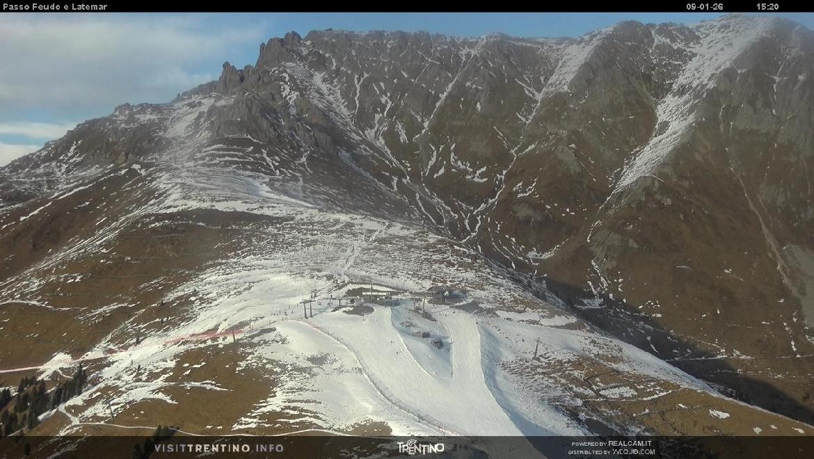 Archived image Webcam Val di Fiemme: Rifugio Pass Feudo