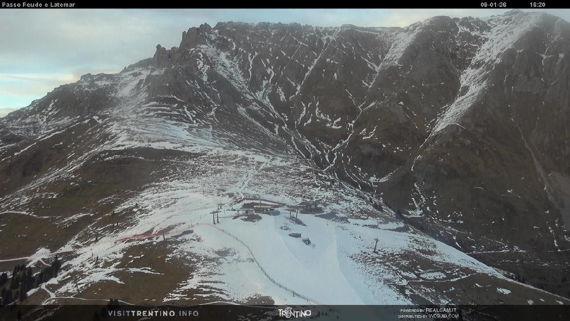 Archived image Webcam Val di Fiemme: Rifugio Pass Feudo