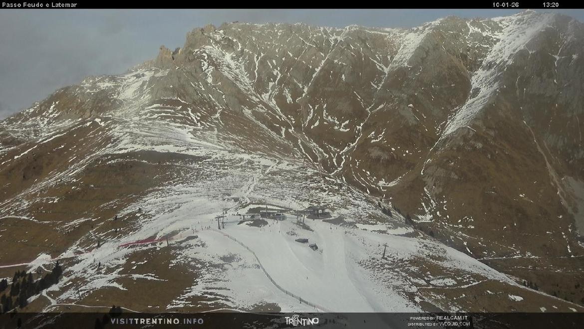 Archived image Webcam Val di Fiemme: Rifugio Pass Feudo