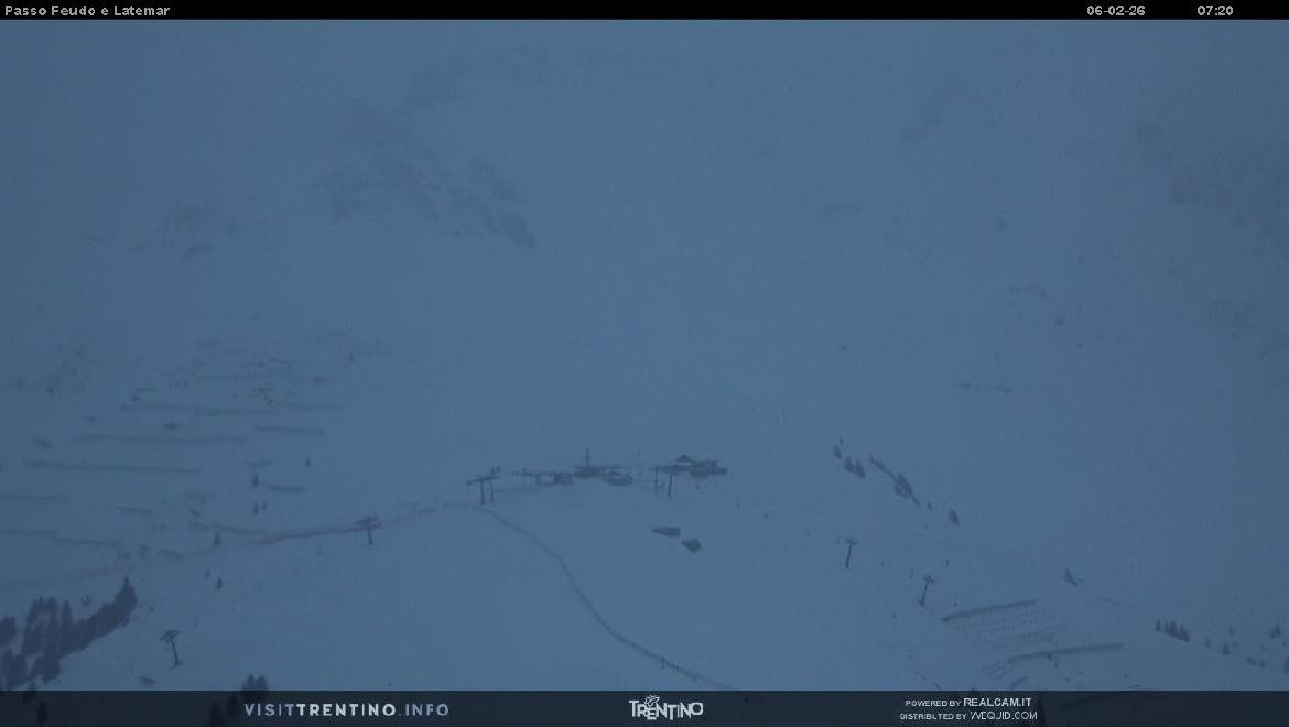 Archived image Webcam Val di Fiemme: Rifugio Pass Feudo