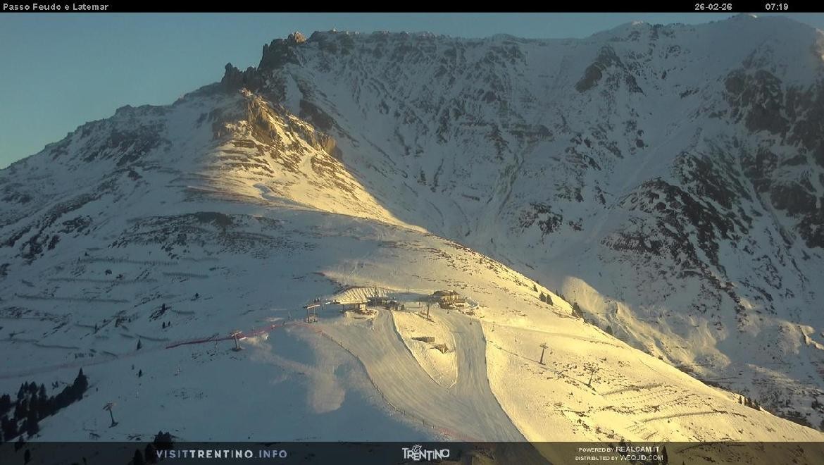 Archived image Webcam Val di Fiemme: Rifugio Pass Feudo